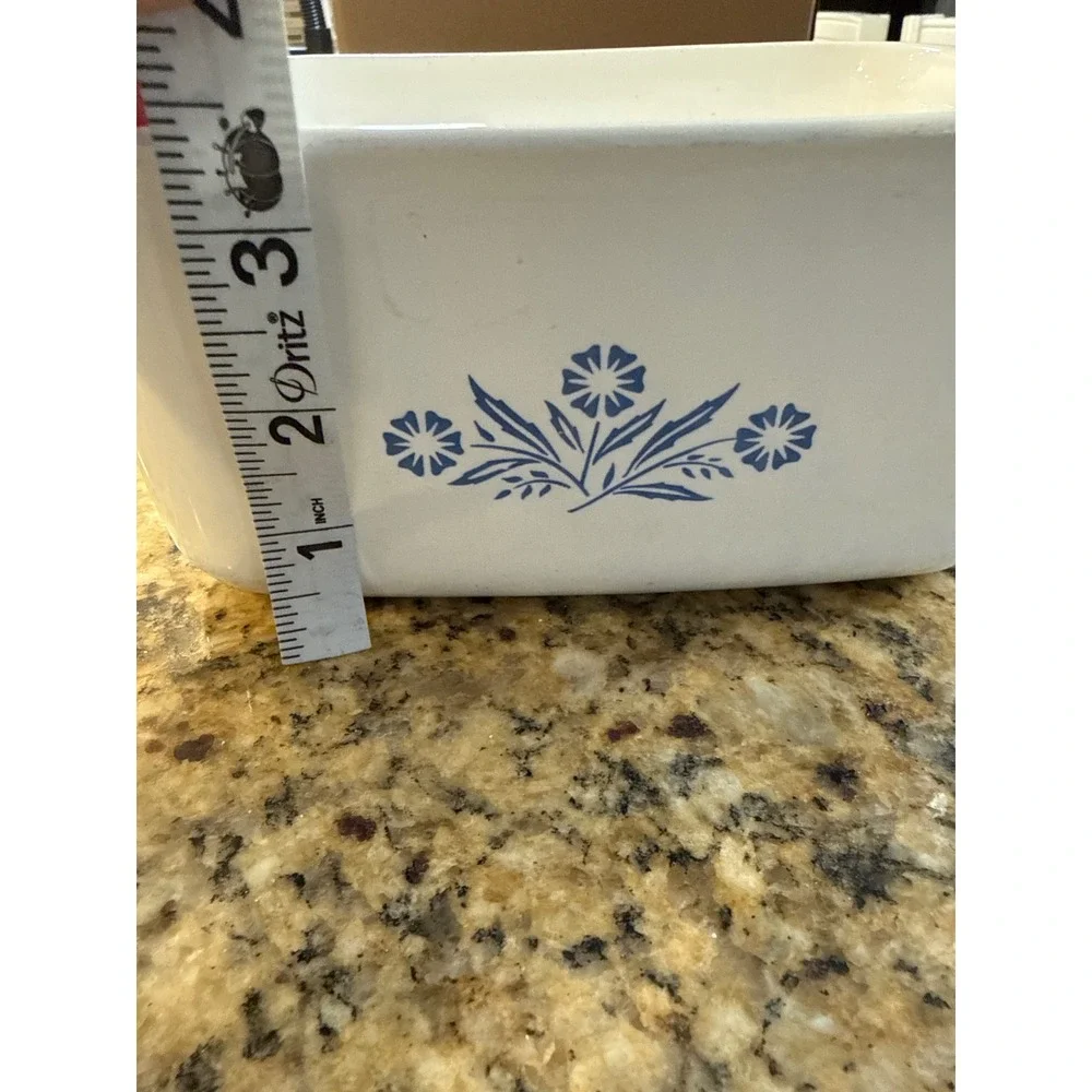 Corning Ware Blue Cornflower P-4-B 1.5 QT Casserole Dish Square Baker Pyroceram